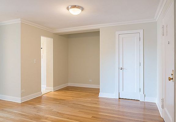 4th image of 20 Park Ave APT 18b