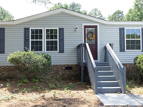 2nd image of 8204 Fieldcrest Ln