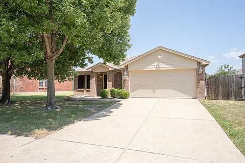 4642 Elm Point Dr Photo 1