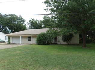 116 Mimosa Ln, Lancaster, TX 75146