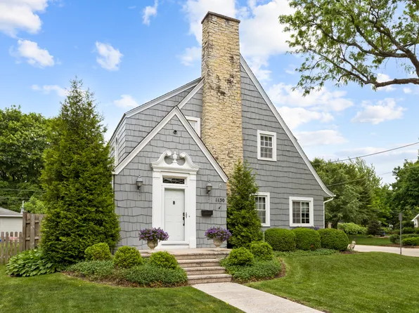 1130 S 5th St, Saint Charles, IL 60174