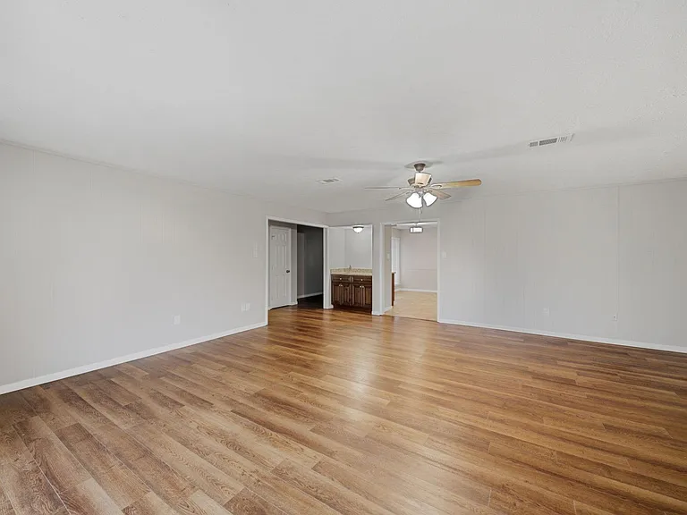 16611 Ben Ledi Dr — Photo 3