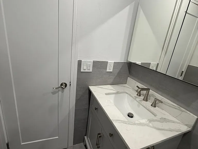 1133 NE 16th Ave #10 — Photo 9