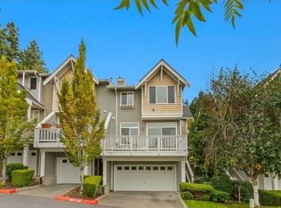 23120 SE Black Nugget Rd UNIT P6, Issaquah, WA 98029