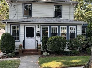 166 Verbena Ave, Floral Park, NY 11001