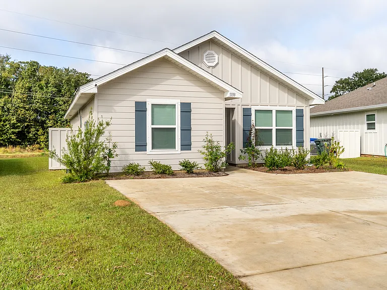 1133 Sweet Laurel St — Photo 3