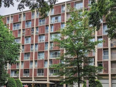 800 4th St SW APT S824, Washington, DC, 20024