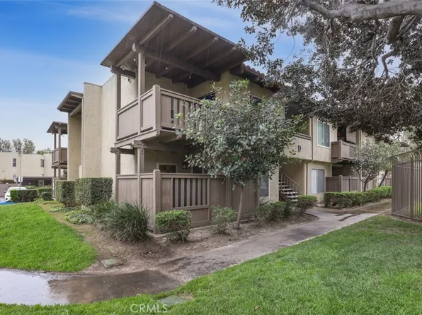 1345 Cabrillo Park Dr APT D01, Santa Ana, CA 92701