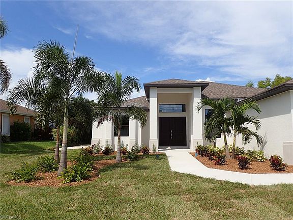 2nd image of 907 SW 37th St