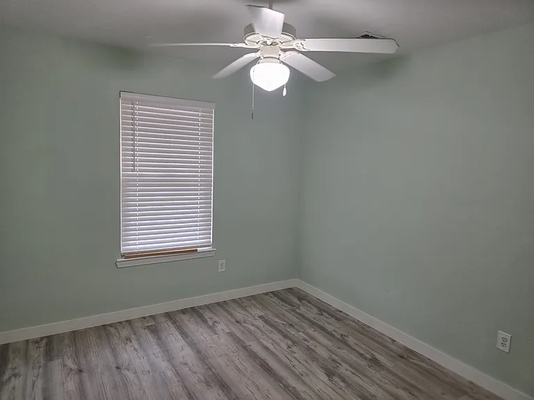 3101 Westwood Dr — Photo 8