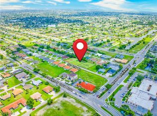 1222 SE 8th Pl, Cape Coral, FL 33990