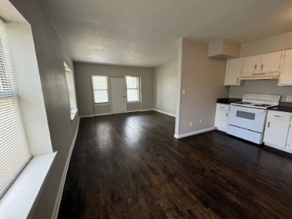 2nd image of 3112 Benton Blvd #3N