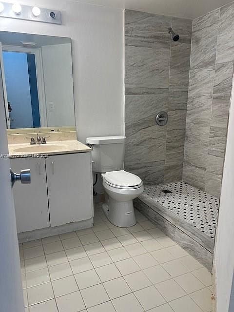 1st image of 8801 Wiles Rd APT 305