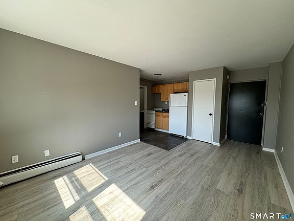 2nd image of 85 Union Ave APT A3