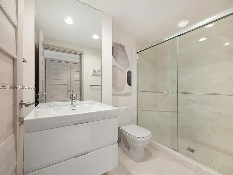 17301 Biscayne Blvd #2009 — Photo 20