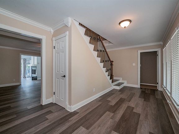 5th image of 1110 Richwood St