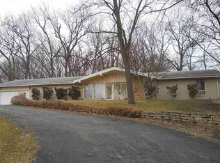 3208 Spring Creek Rd, Rockford, IL 61107