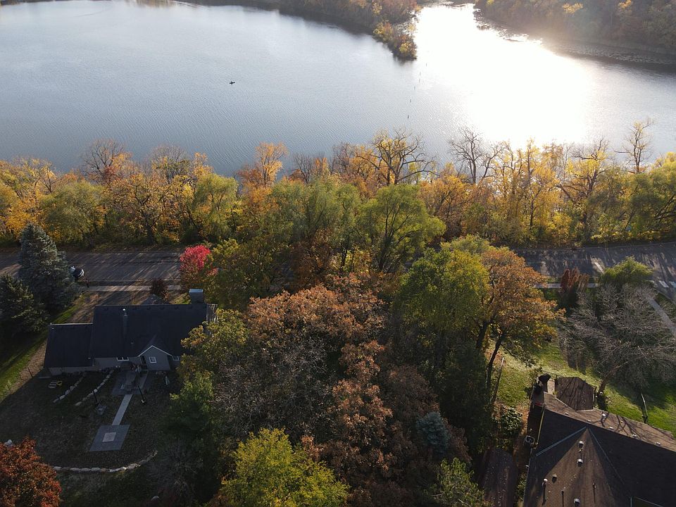 1st image of 302 Crystal Lake Cir