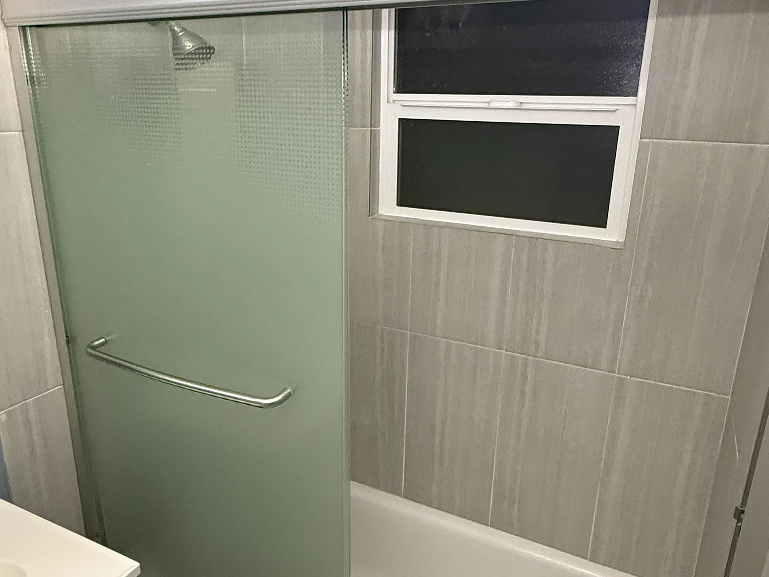 1 bed, 600 sqft, $1,950 — Photo 3