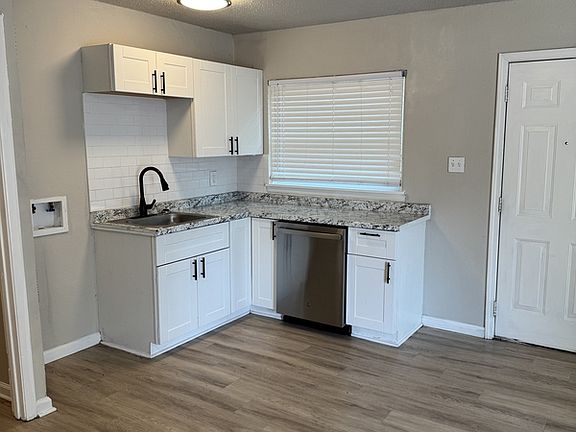 4th image of 3301 Willing Ave