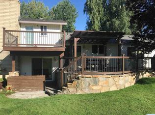 224 Greenbriar W, Richland, WA 99352