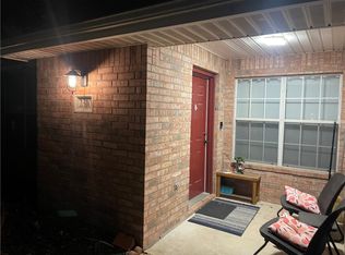 2310 Pronghorn Ln, College Station, TX 77845