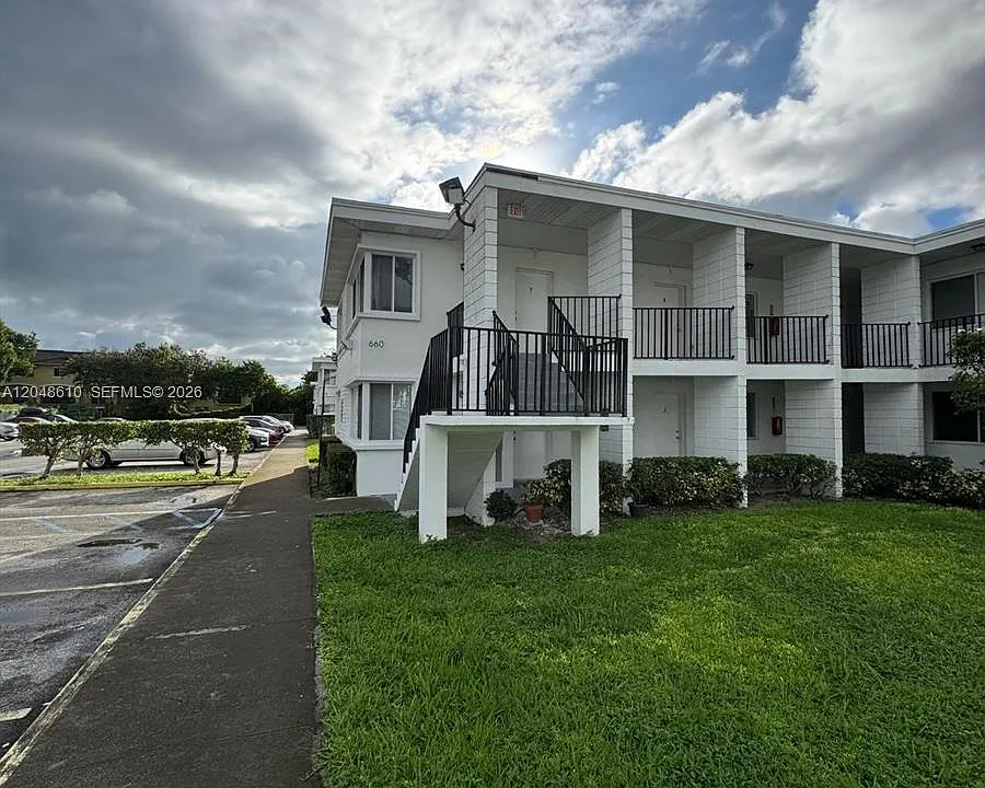 680 NE 88th Ter #2