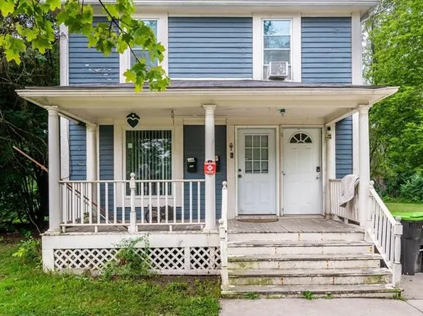 132 E Howard St, Pontiac, MI 48342