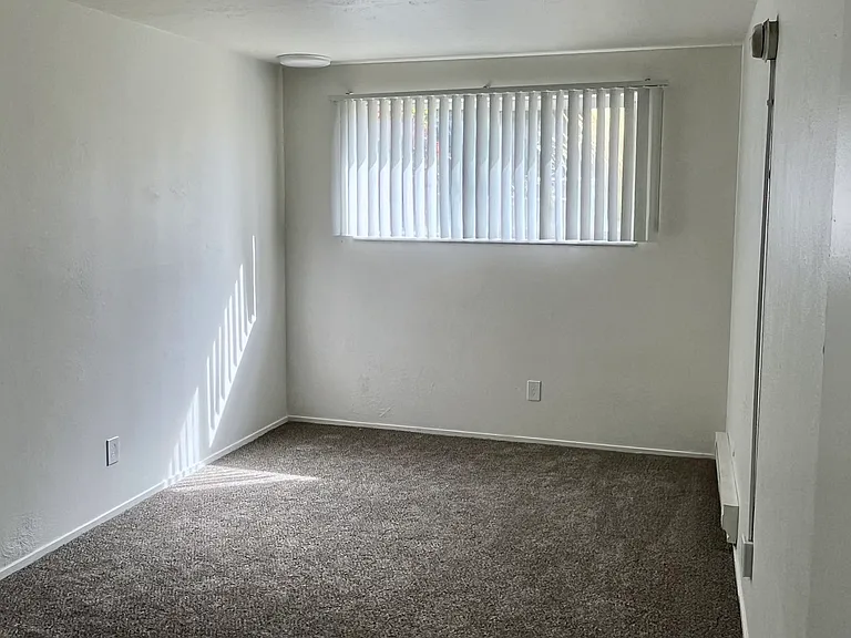 Caledonian Apartments — Photo 9