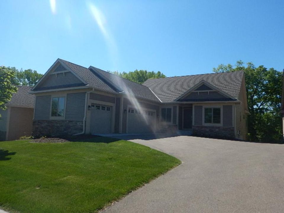 1st image of 365 Brickyard Dr