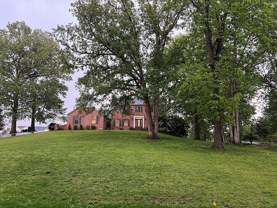 2nd image of 3445 Chur Dr