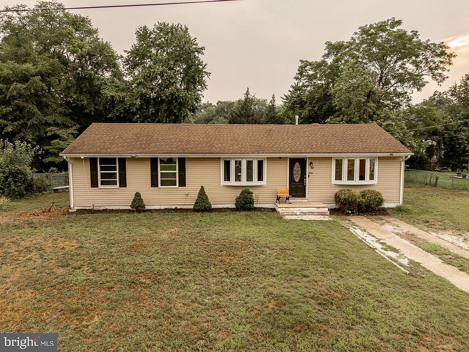 1st image of 58 Holly Blvd