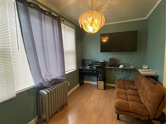 4th image of 18719 Keeseville Ave
