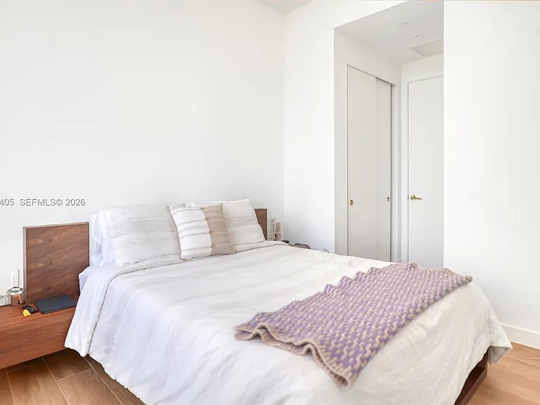 2655 S Bayshore Dr #1805 — Photo 10