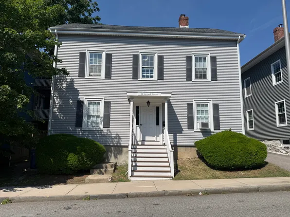 10 Ayrault St #2, Newport, RI 02840