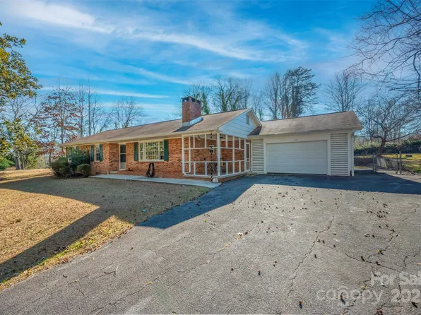 126 Denton St #3, Columbus, NC 28722