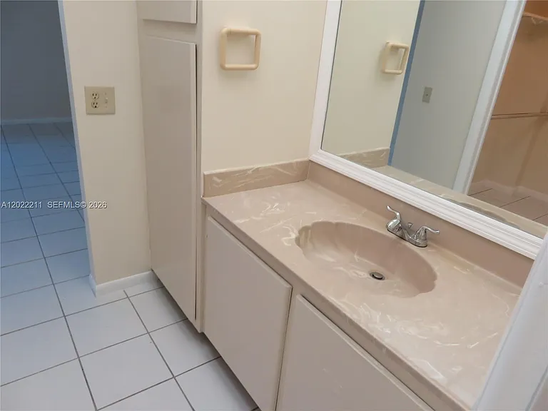 8005 SW 107th Ave #309 — Photo 7