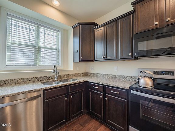 5th image of 2808 Piedmont River Way