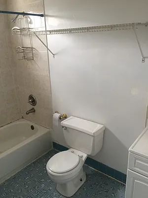 Rented by Realty Collective | media 32