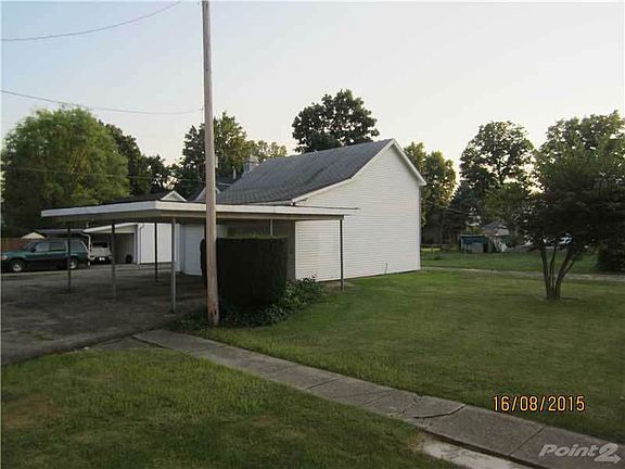 245 N 6th Garage
