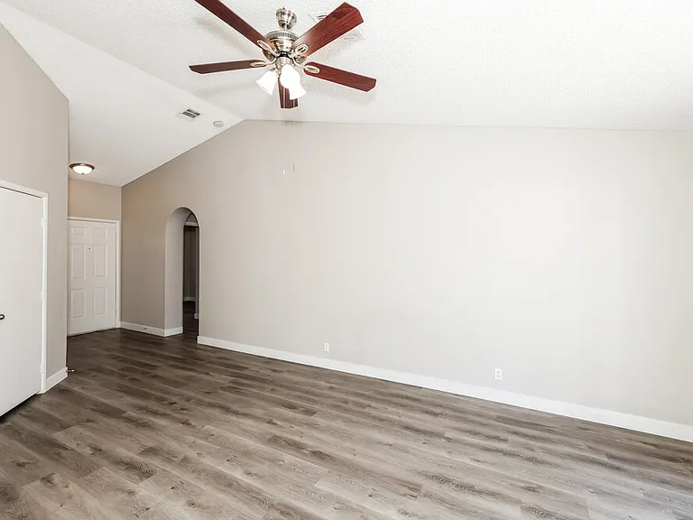 934 Wagon Train Dr — Photo 6