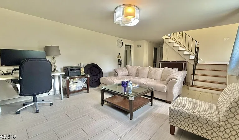 2 Stuart Ct — Photo 20