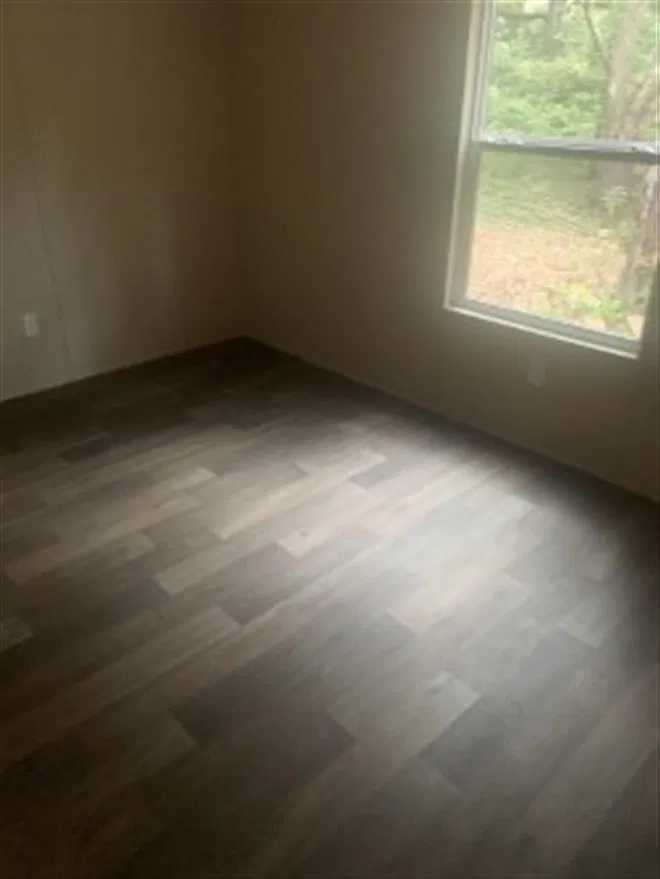 2 bed, 1000 sqft, $1,400 — Photo 3