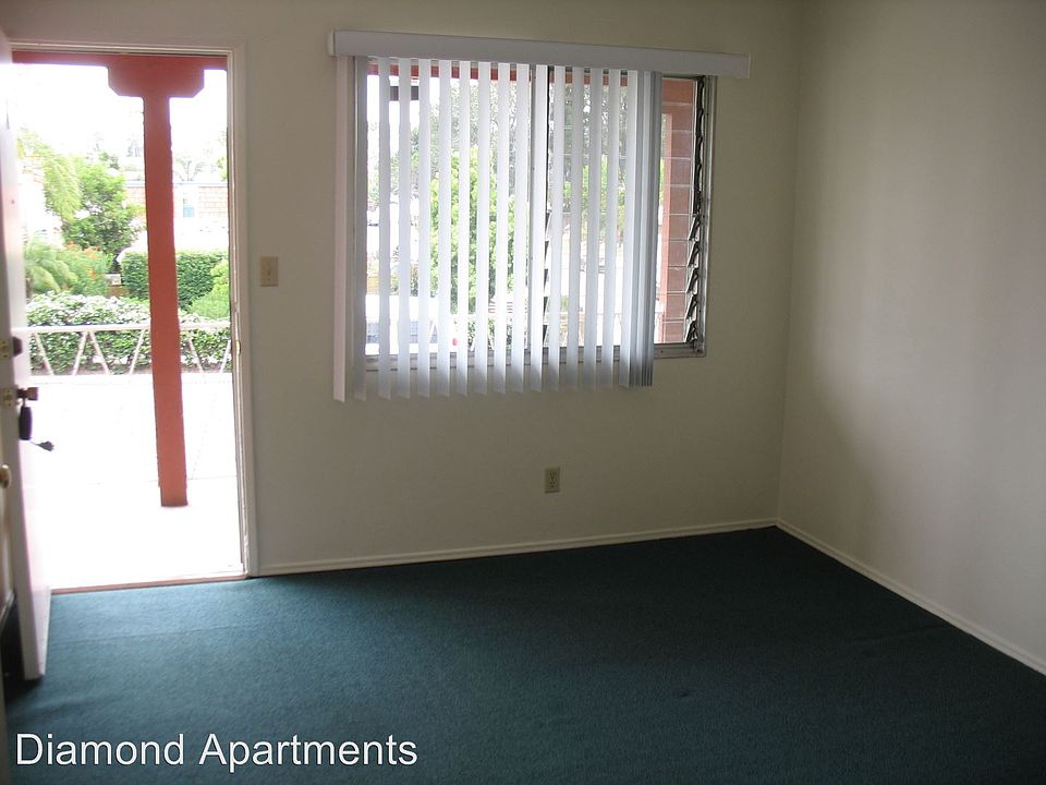1st image of 4170 Ingraham St APT 06