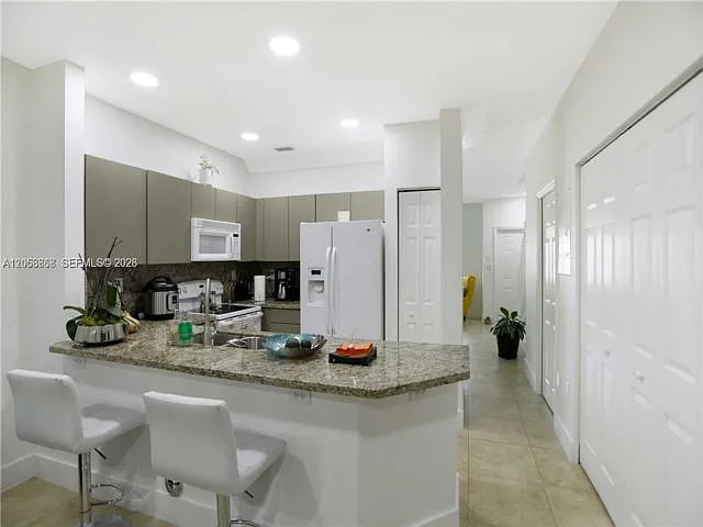 5701 NW 14th Ct #106 — Photo 4