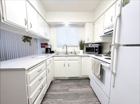Quail Hollow Apartments