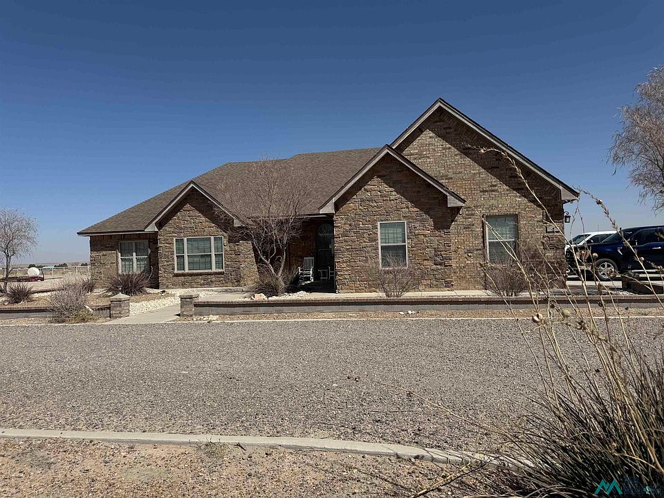 1st image of 2 Lark Ln