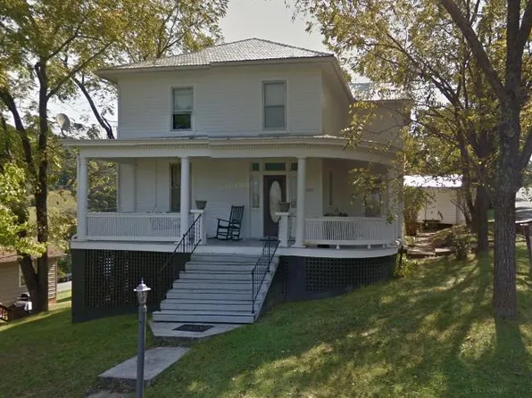 1008 Blackburn St, Staunton, VA 24401