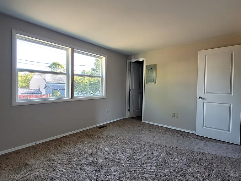 3192 Kingswood Dr — Photo 10