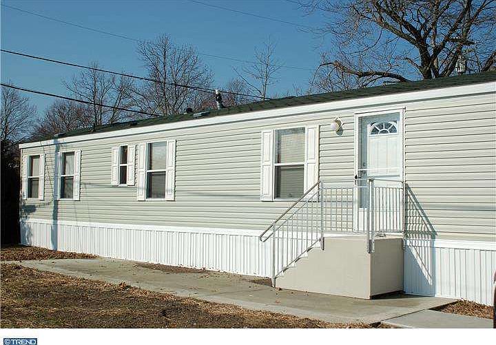 1st image of 22 Dennis Dr